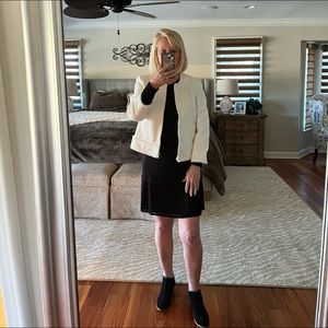 Ann Taylor Zip Front, Cropped Jacket with Two Pockets and Fringe Trim ~ Size 10